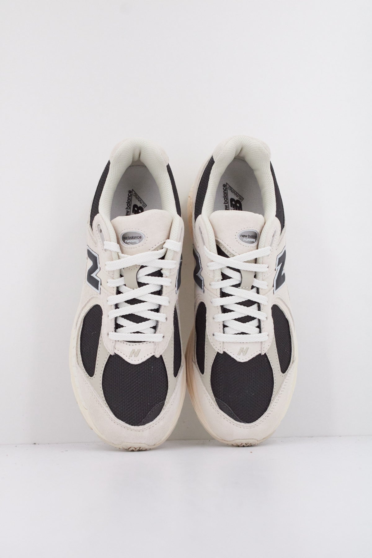 NEW BALANCE U en color BEIS  (3)