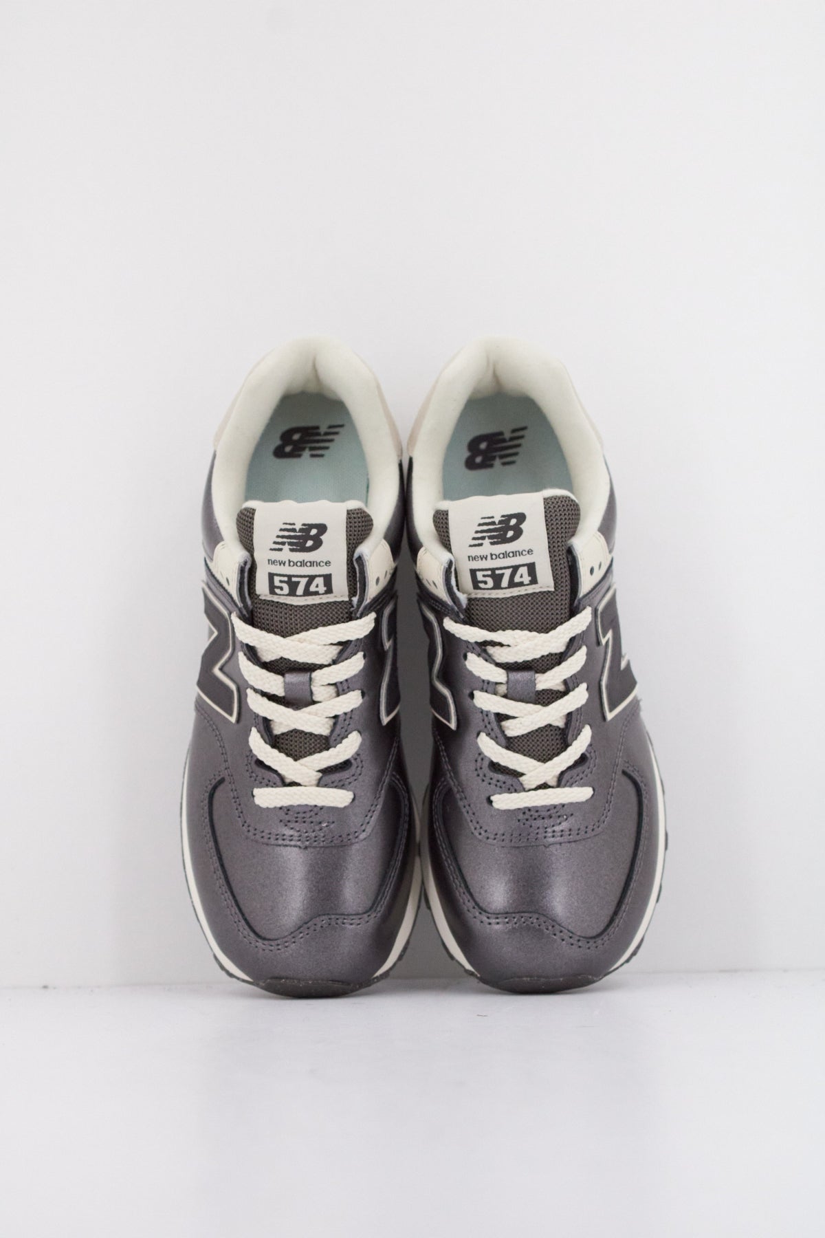 NEW BALANCE WL en color GRIS  (3)