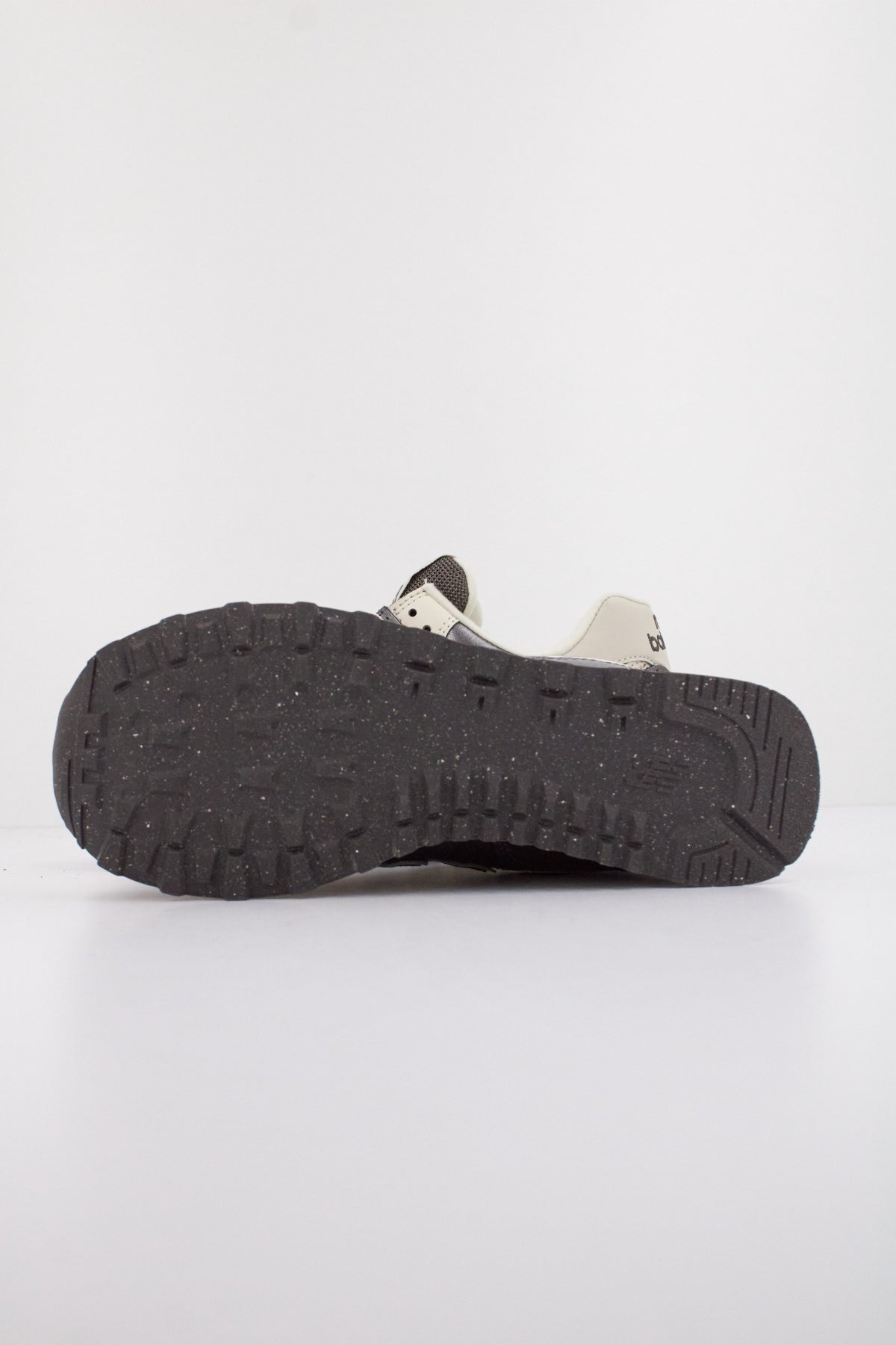 NEW BALANCE WL en color GRIS  (5)