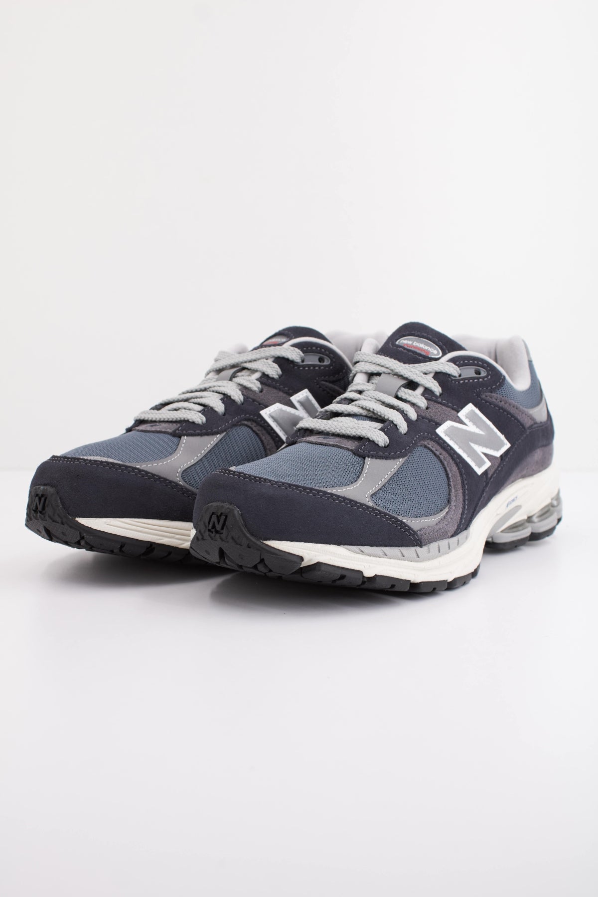 NEW BALANCE M RSF en color GRIS  (2)