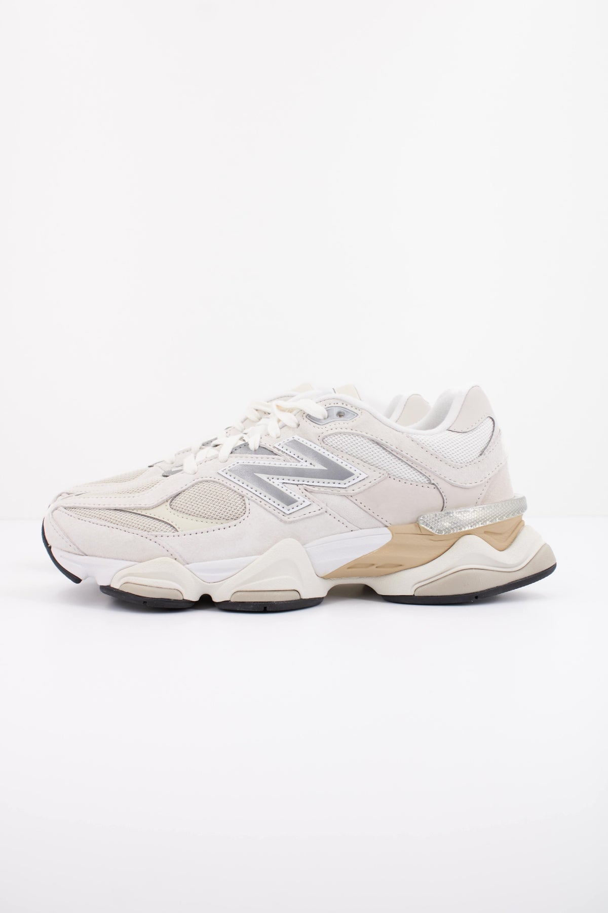 NEW BALANCE U en color BLANCO  (1)