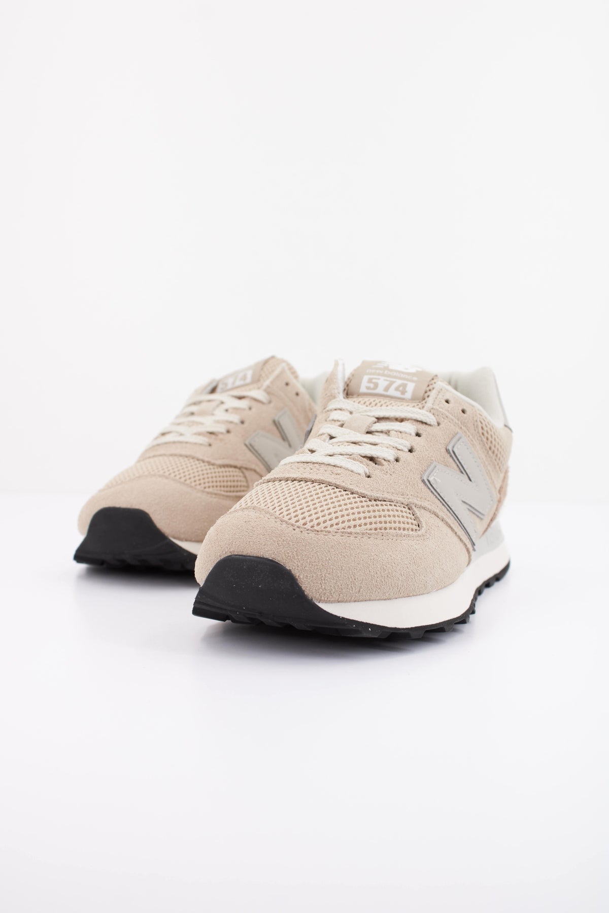 NEW BALANCE W  en color MARRON CLARO  (2)