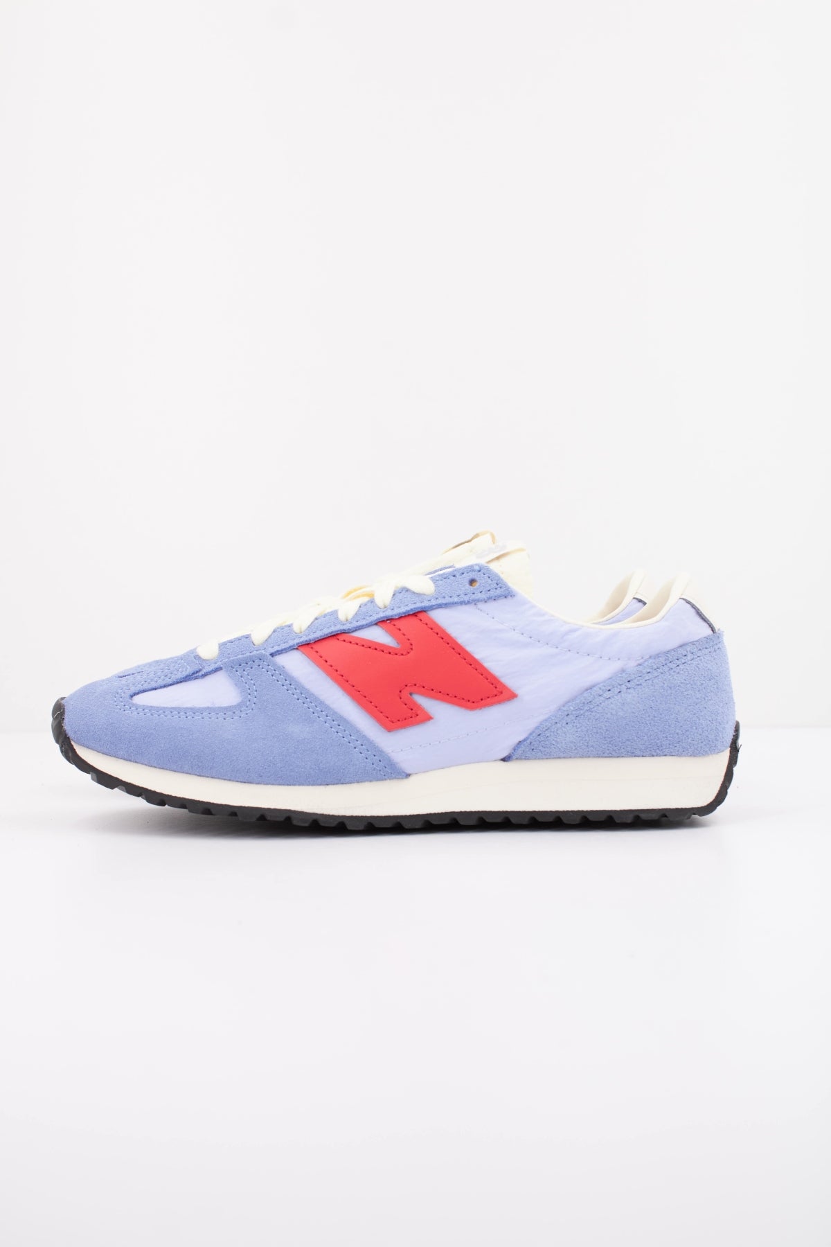 NEW BALANCE U  en color AZUL  (1)
