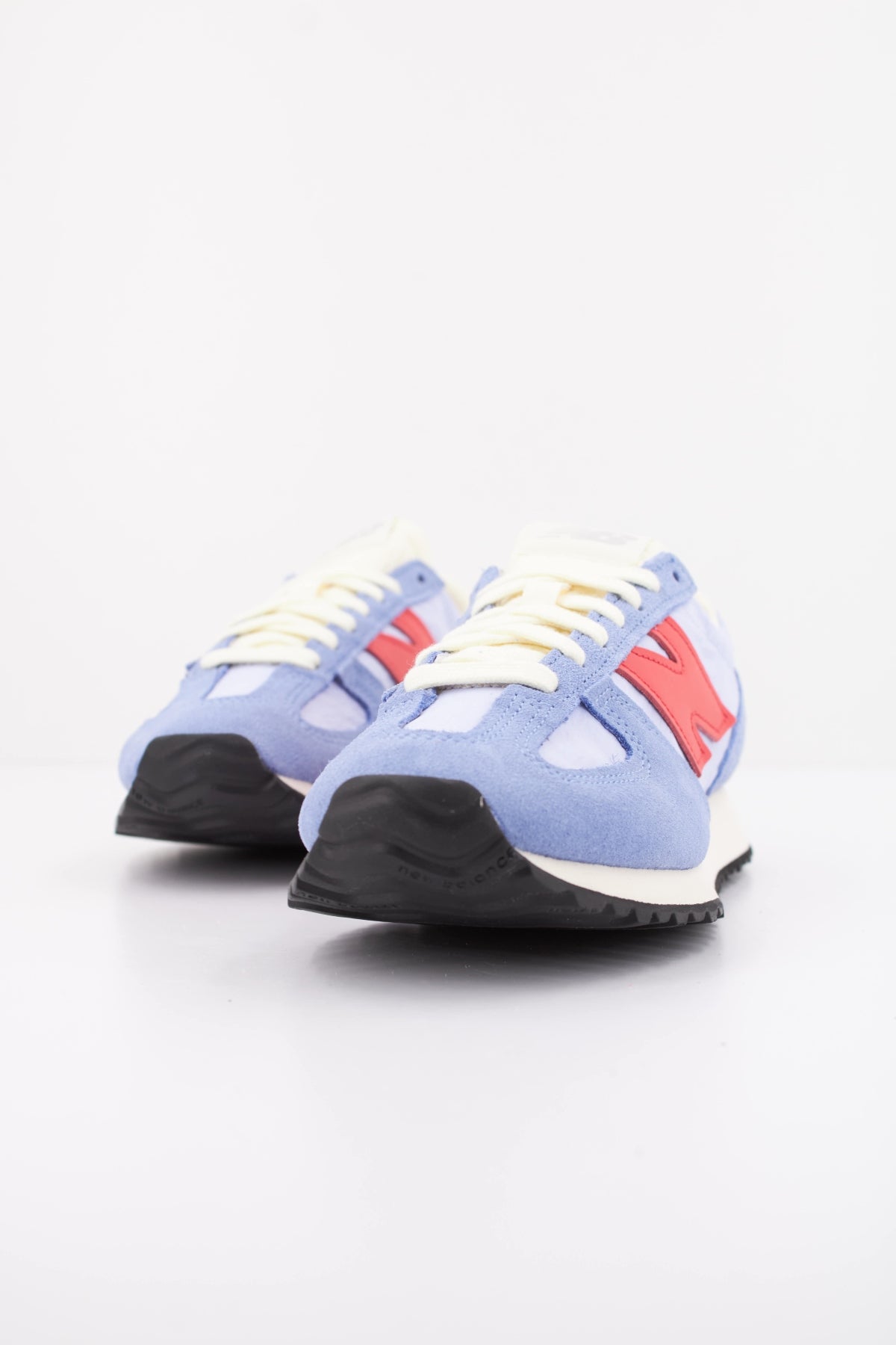 NEW BALANCE U  en color AZUL  (2)