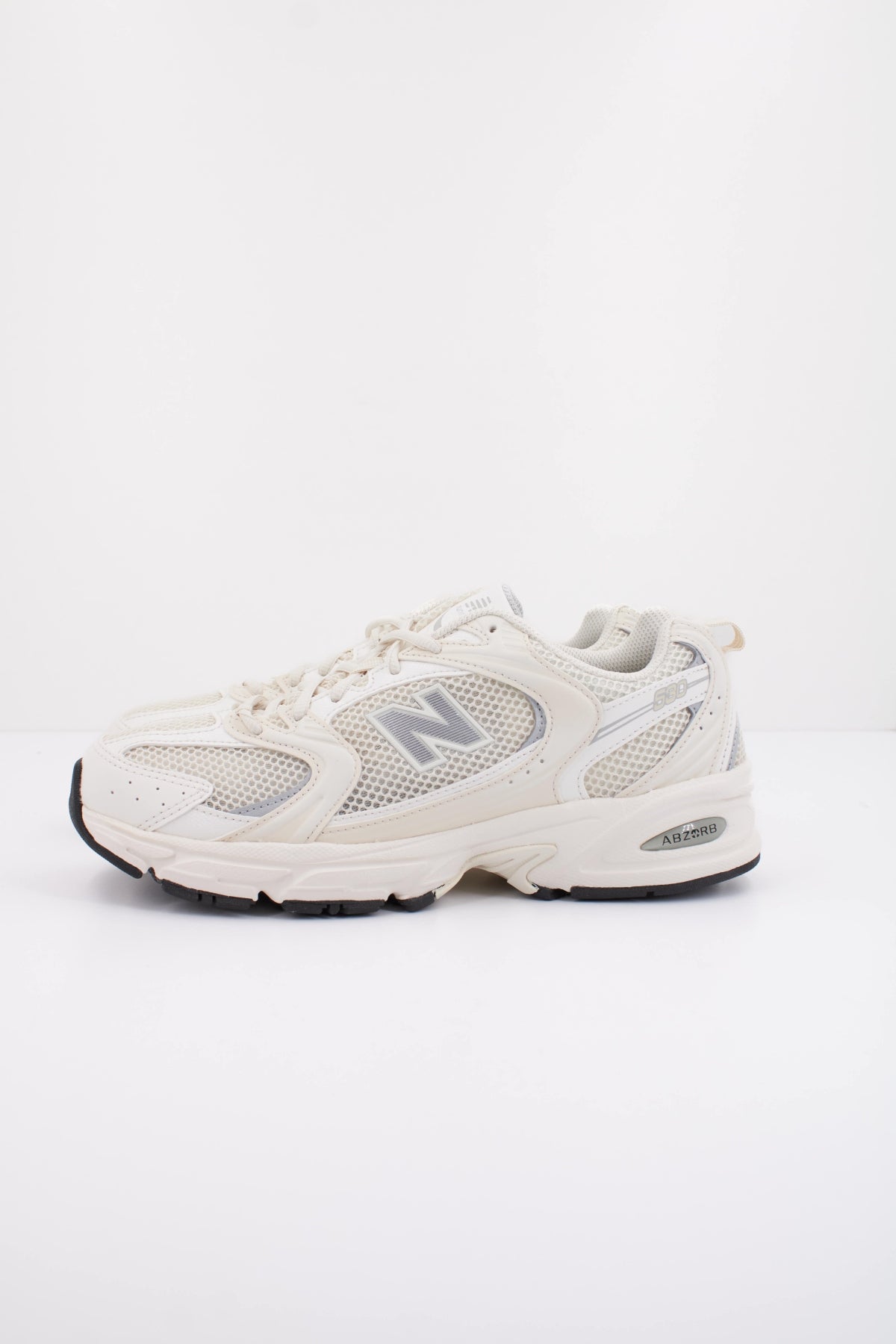 NEW BALANCE MR en color BEIS  (1)