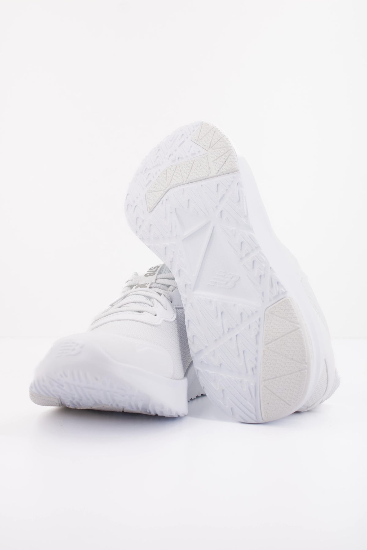 NEW BALANCE GK en color BLANCO  (5)