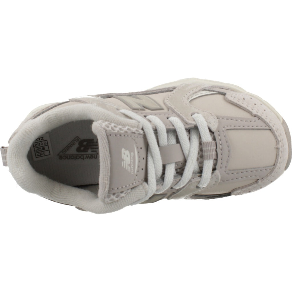 NEW BALANCE IZ en color GRIS  (7)
