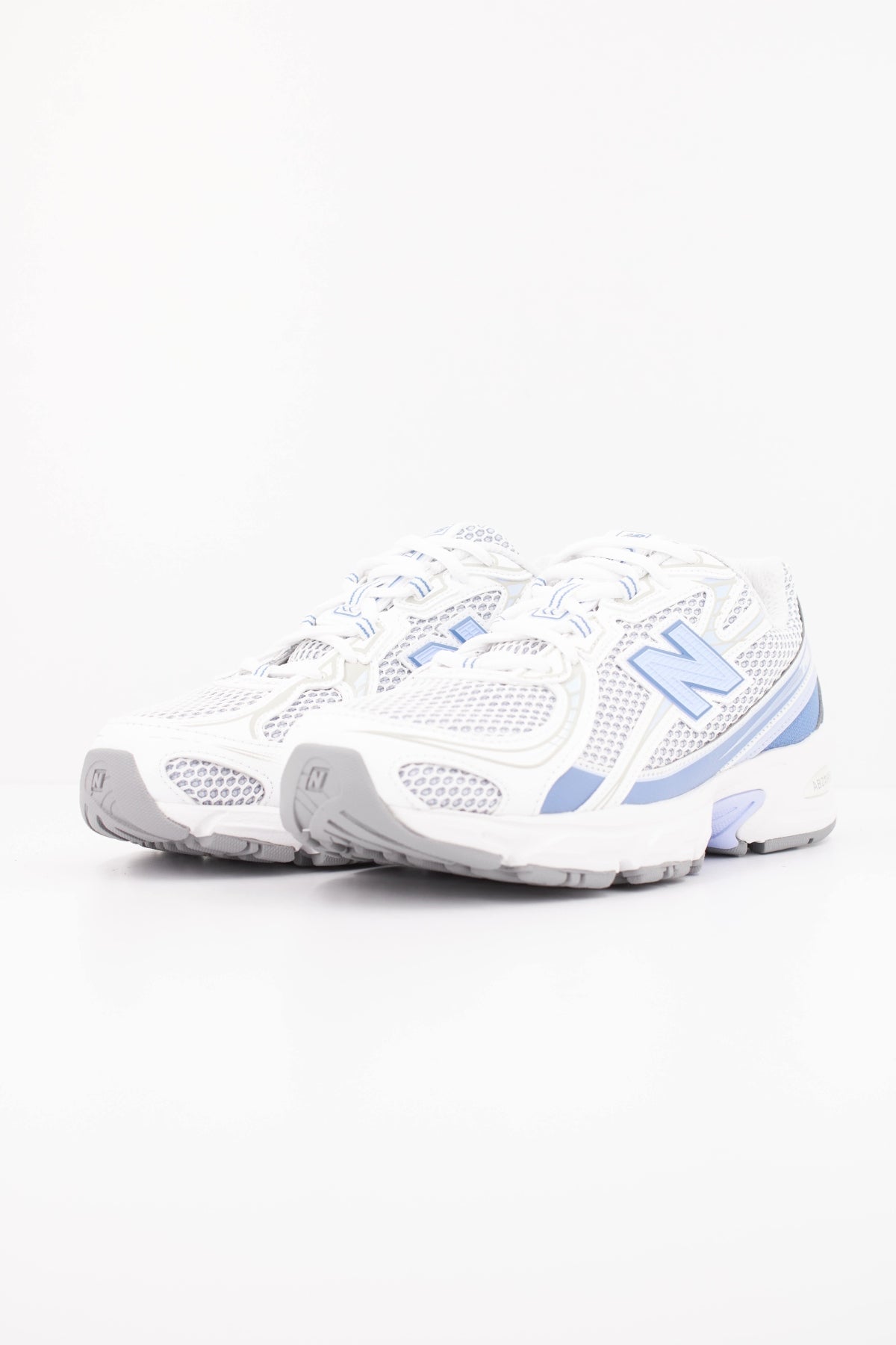 NEW BALANCE U T en color AZUL  (2)