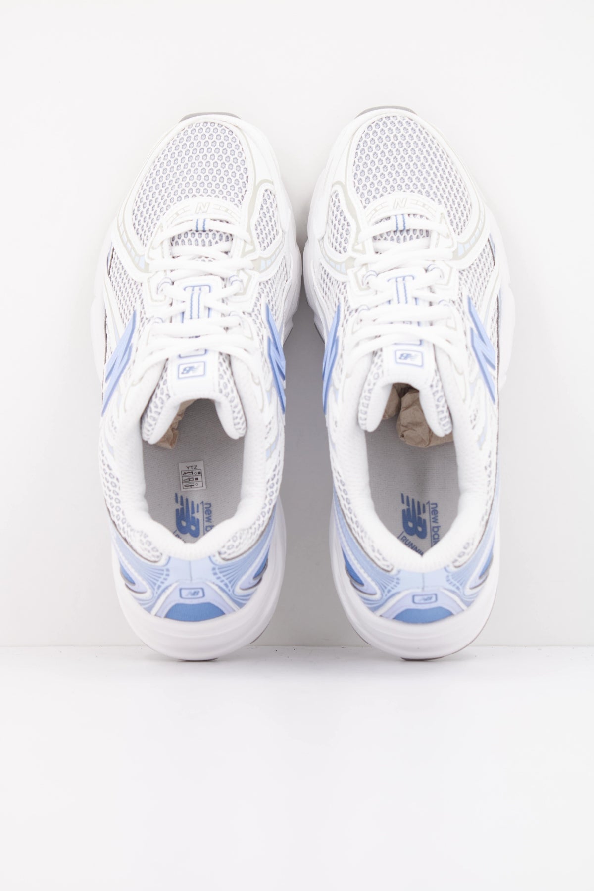NEW BALANCE U T en color AZUL  (3)