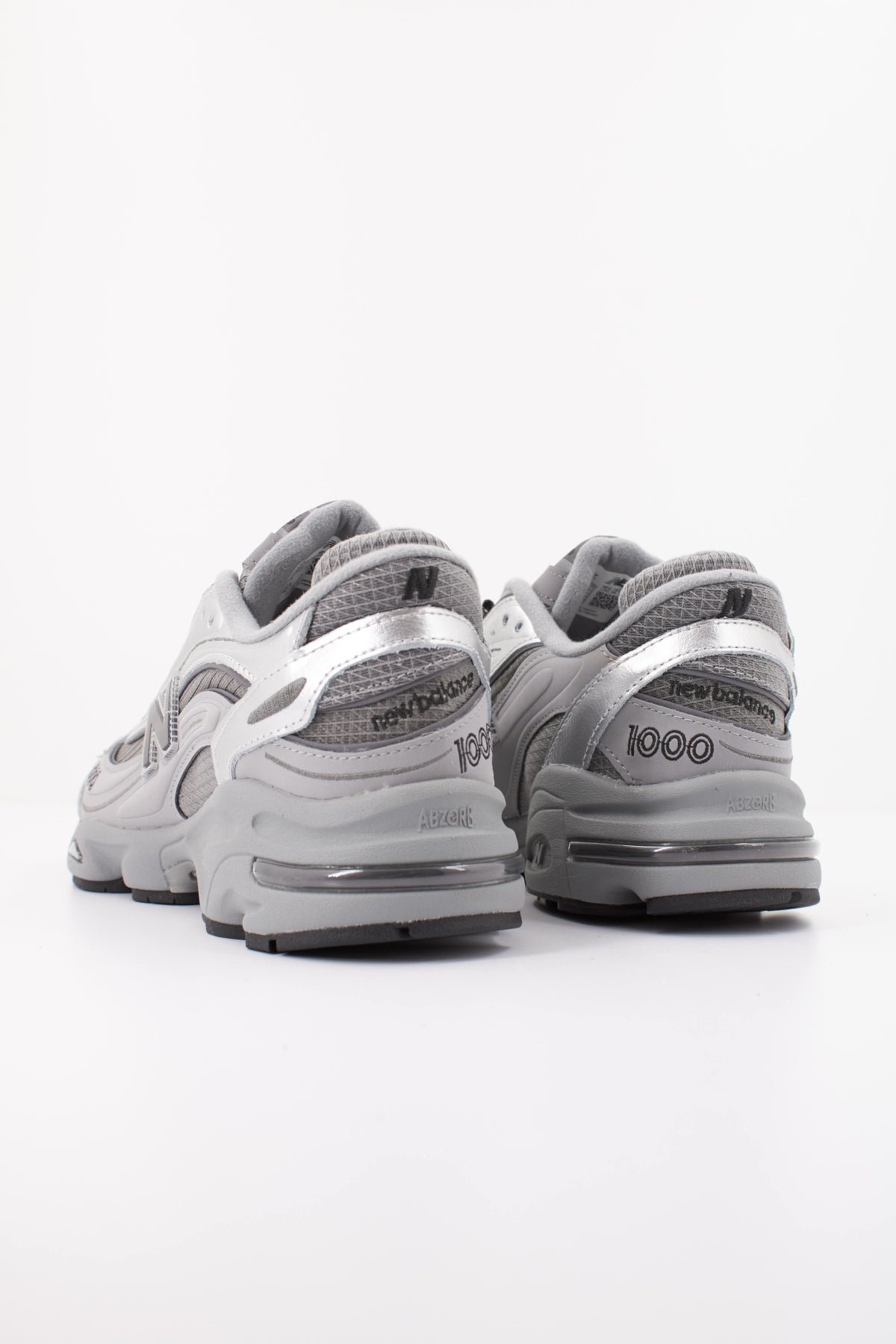 NEW BALANCE U en color GRIS  (4)