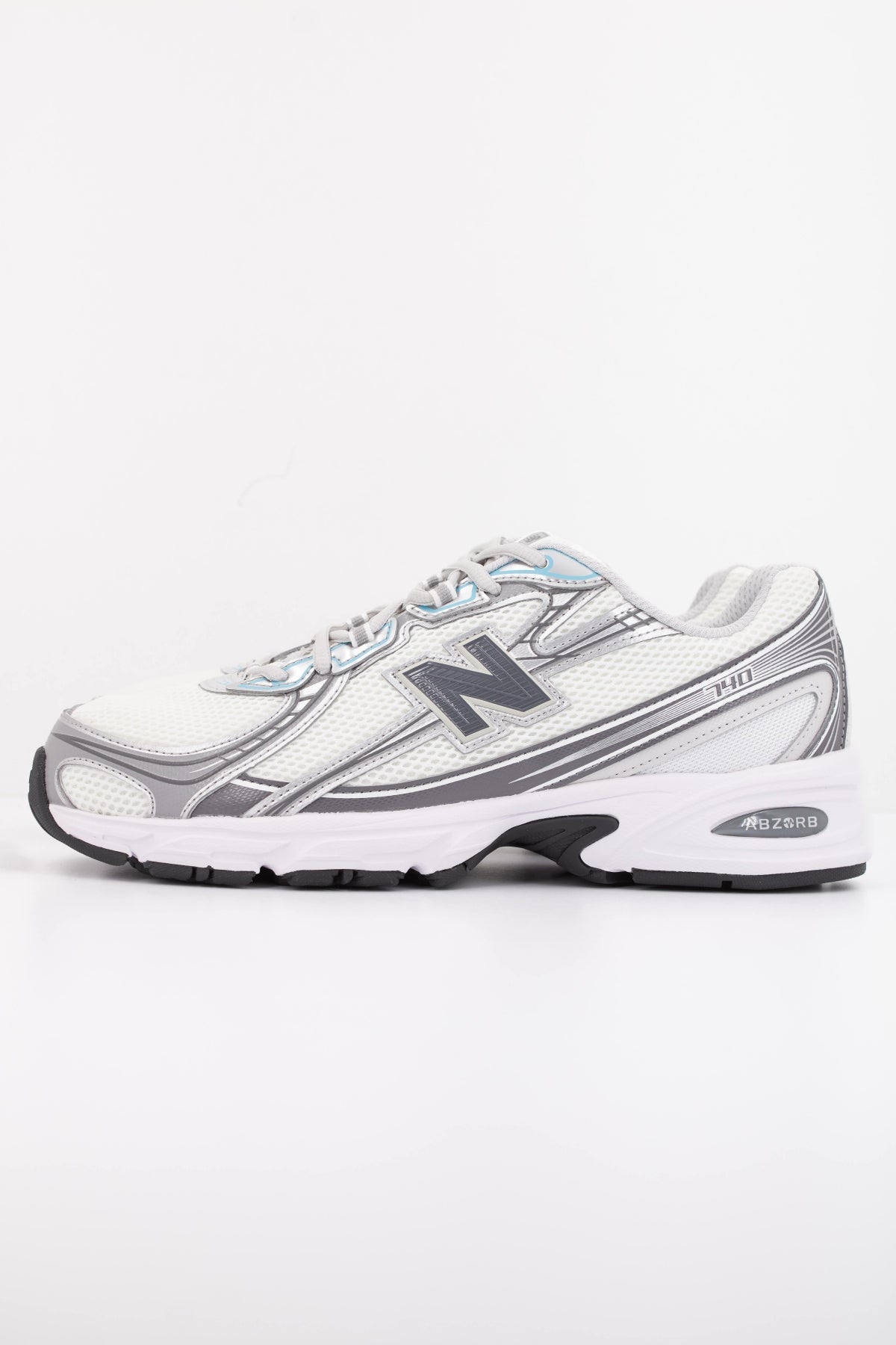 NEW BALANCE U  en color GRIS  (1)