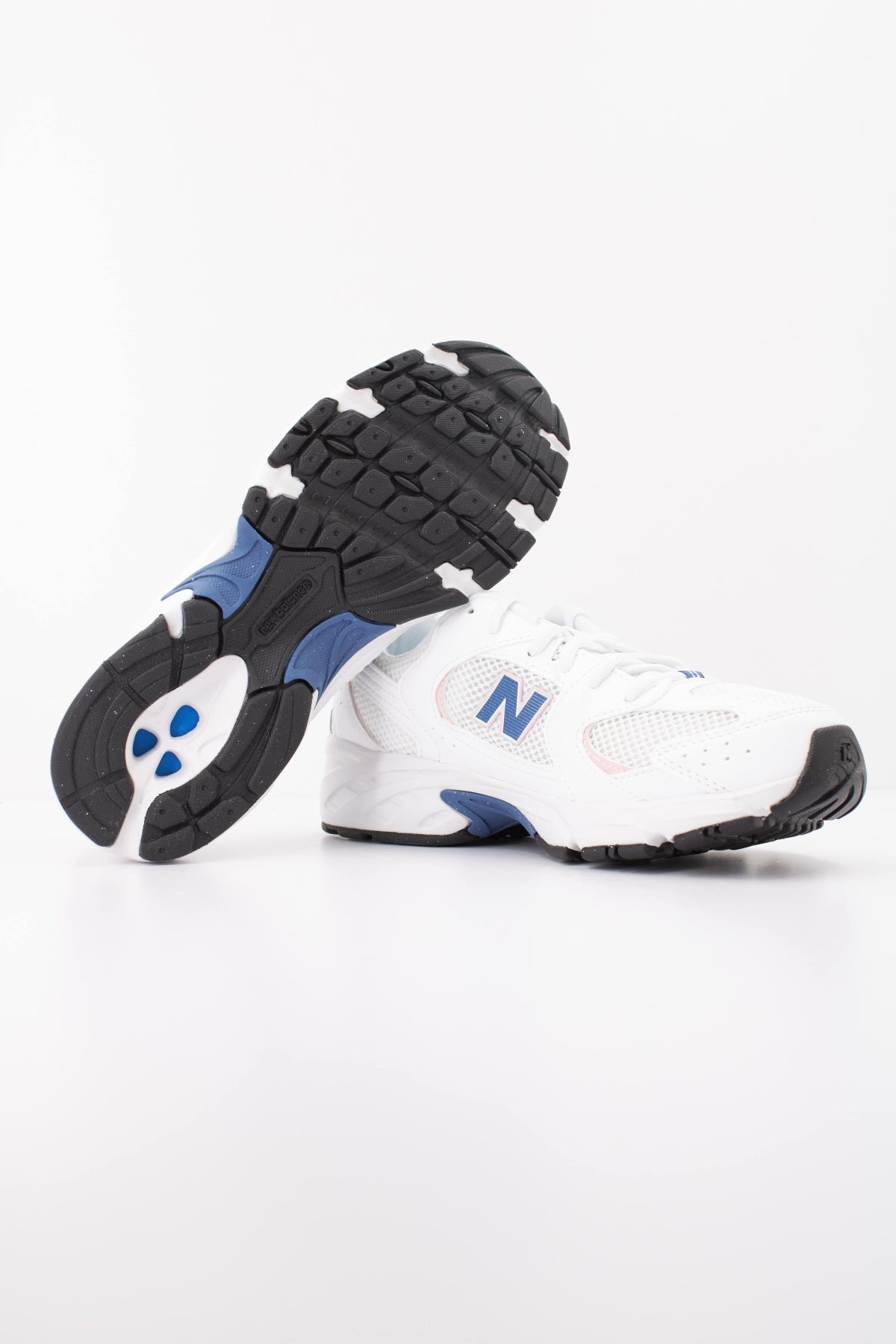 NEW BALANCE G EG G EG en color BLANCO  (5)