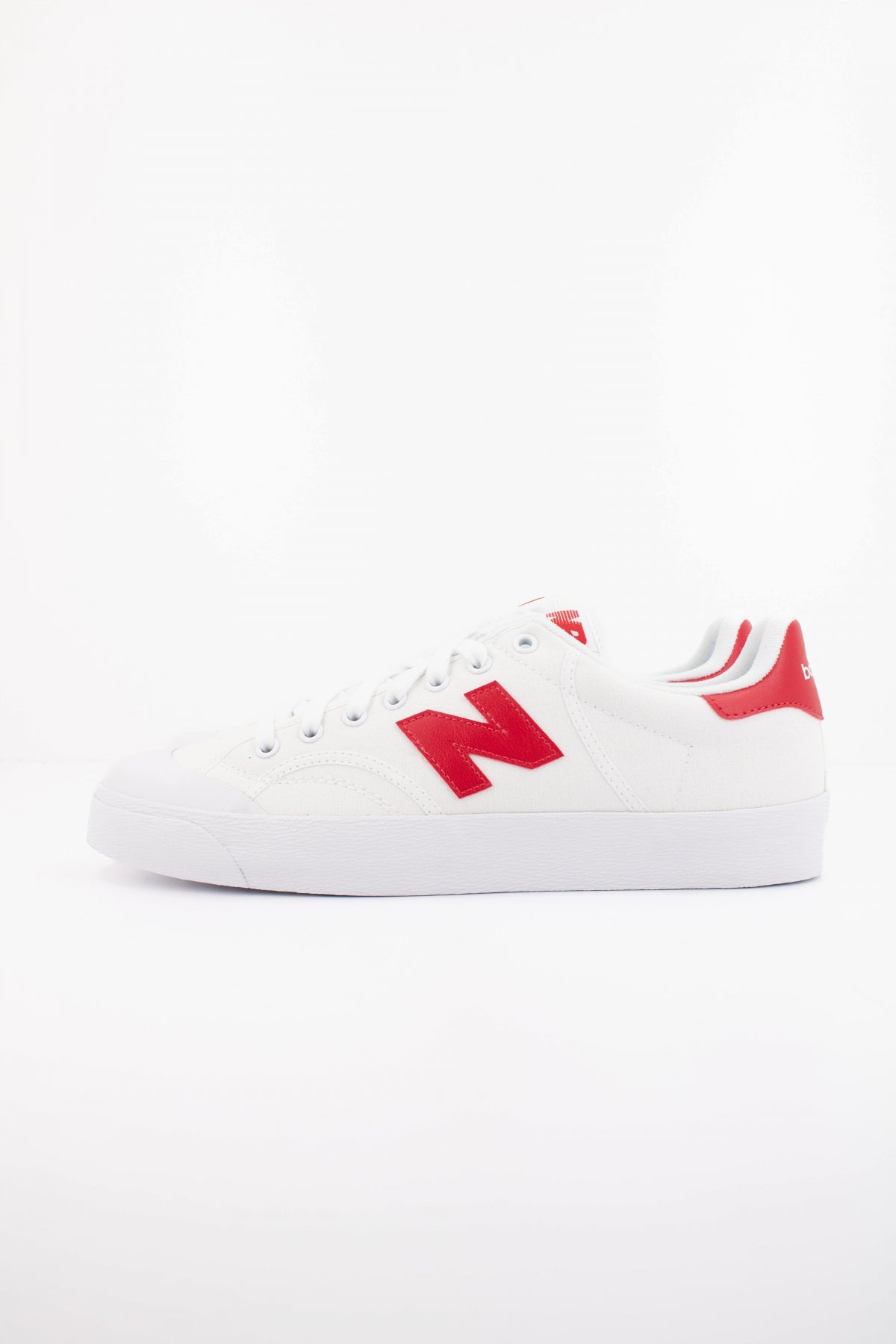 NEW BALANCE BB CRD en color BLANCO  (1)