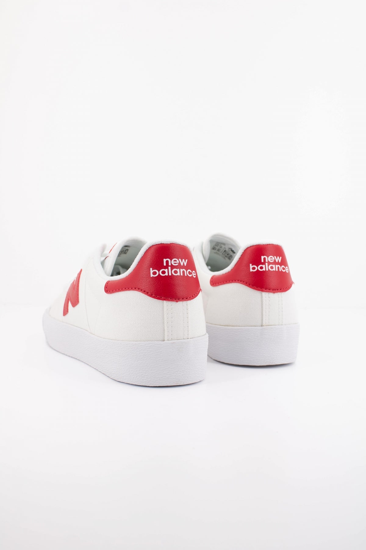 NEW BALANCE BB CRD en color BLANCO  (4)