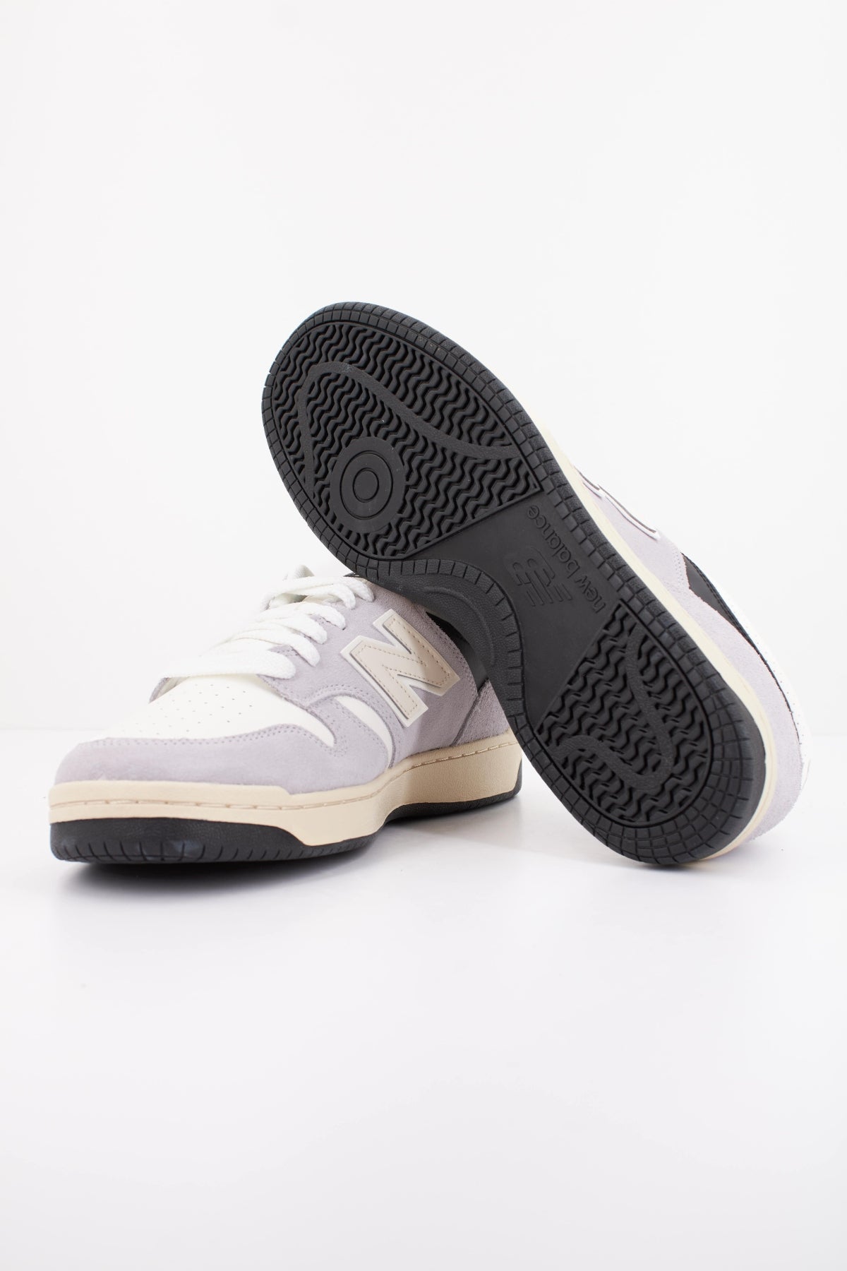 NEW BALANCE BB PEG en color GRIS  (5)