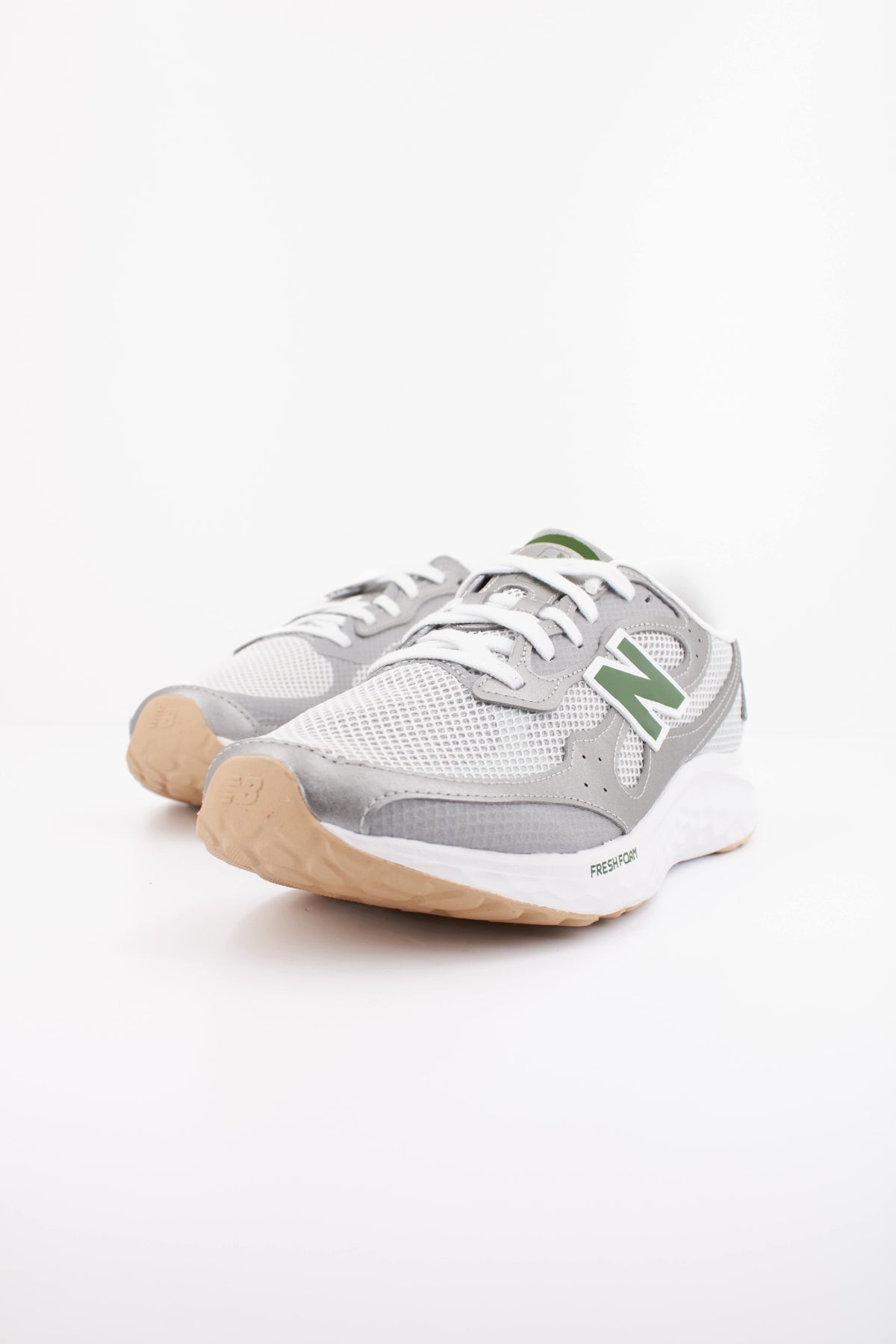NEW BALANCE MARIST A en color GRIS  (2)
