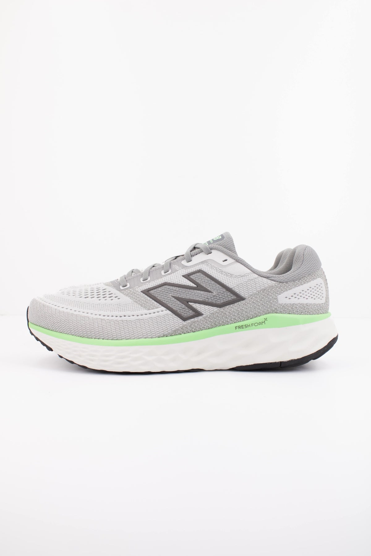 NEW BALANCE MEVOZ LG en color GRIS  (1)