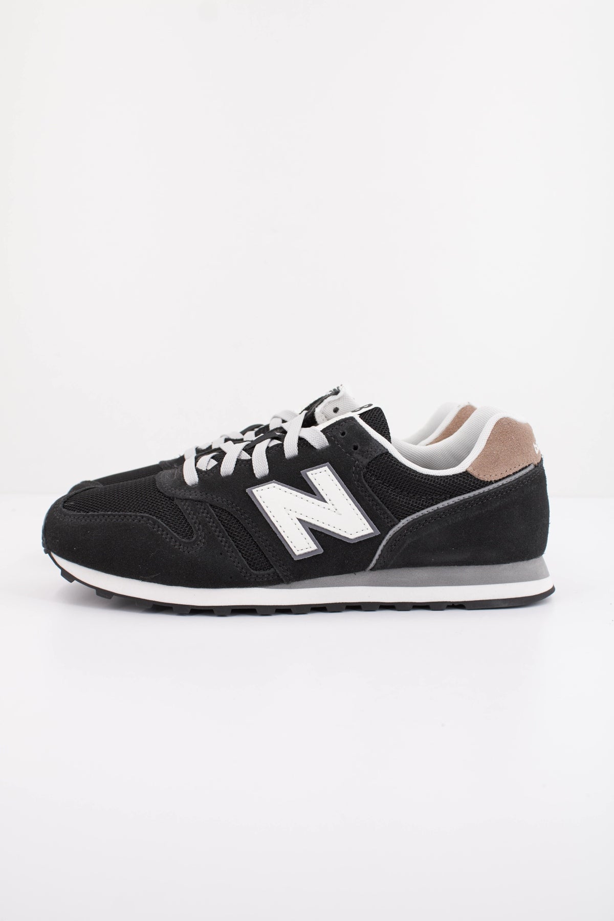 NEW BALANCE ML XB en color NEGRO  (1)