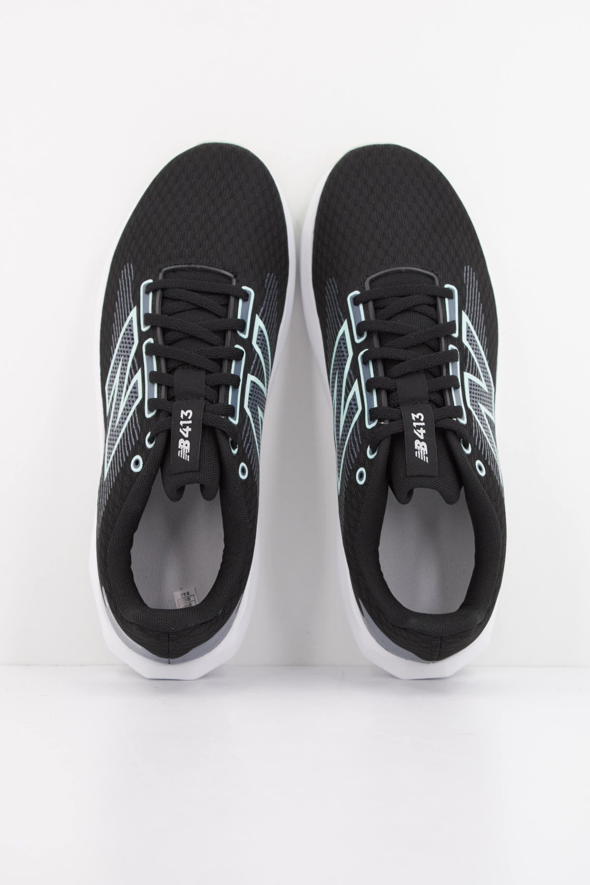 NEW BALANCE W LG en color NEGRO  (3)