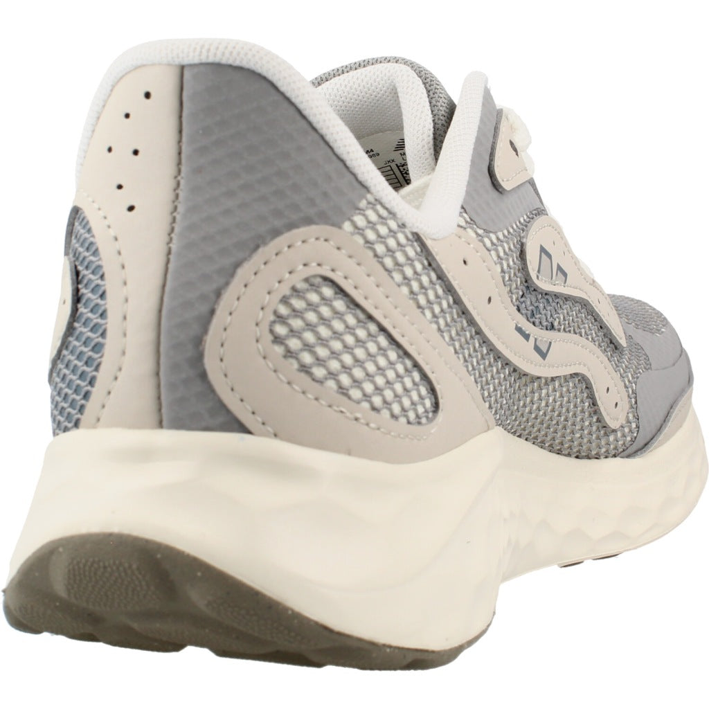 NEW BALANCE ARISHI V MOYEN en color BEIS  (3)