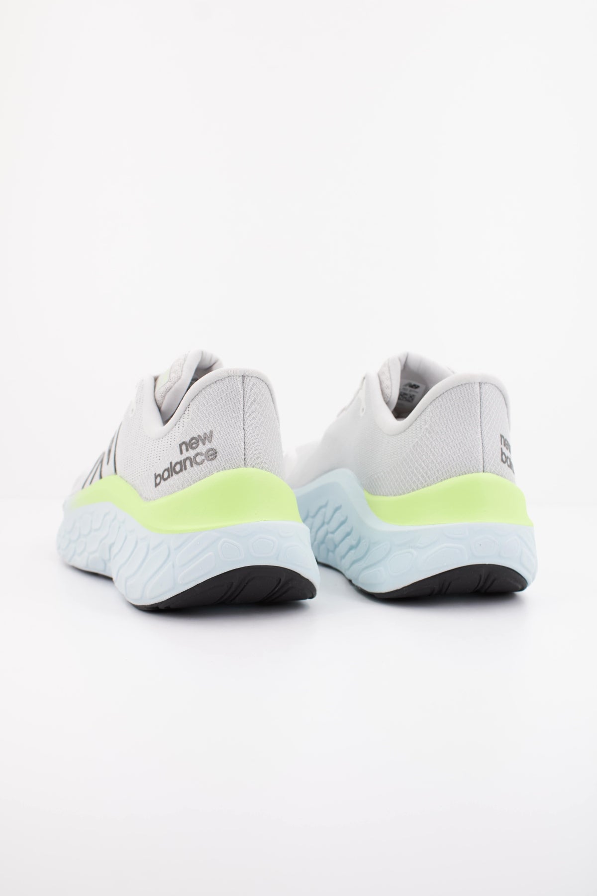 NEW BALANCE WKAIR CF en color GRIS  (4)