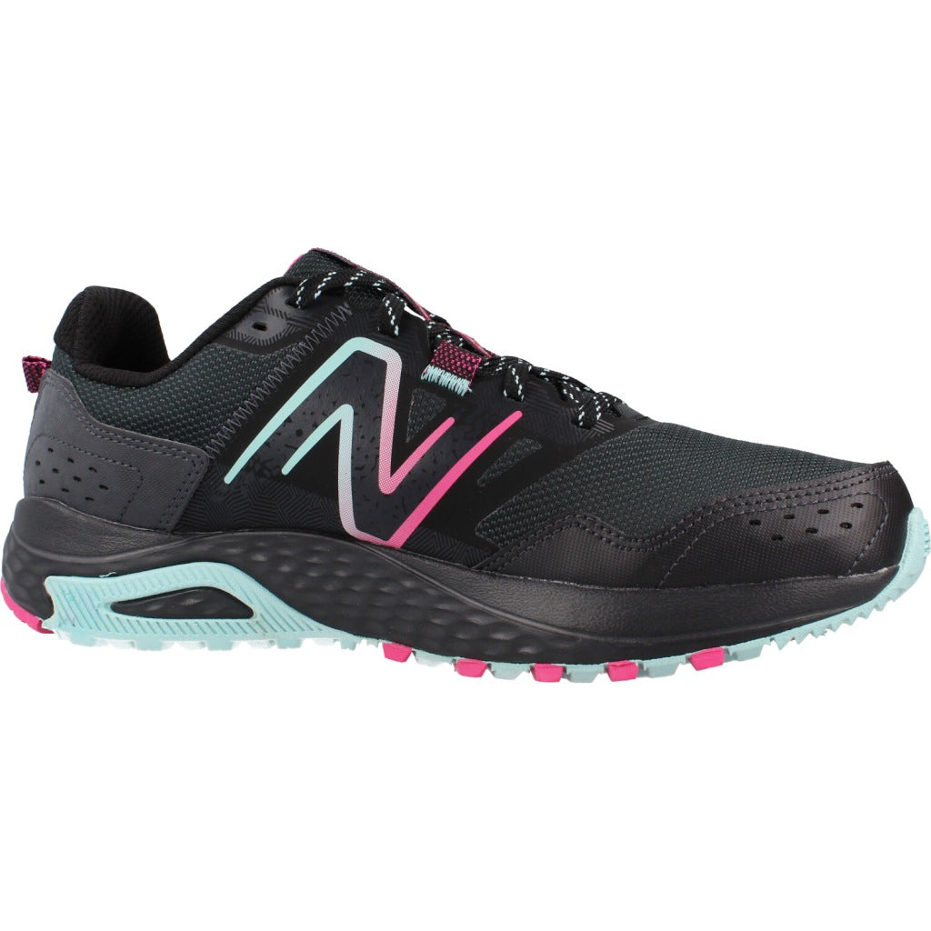 NEW BALANCE WT en color NEGRO  (5)