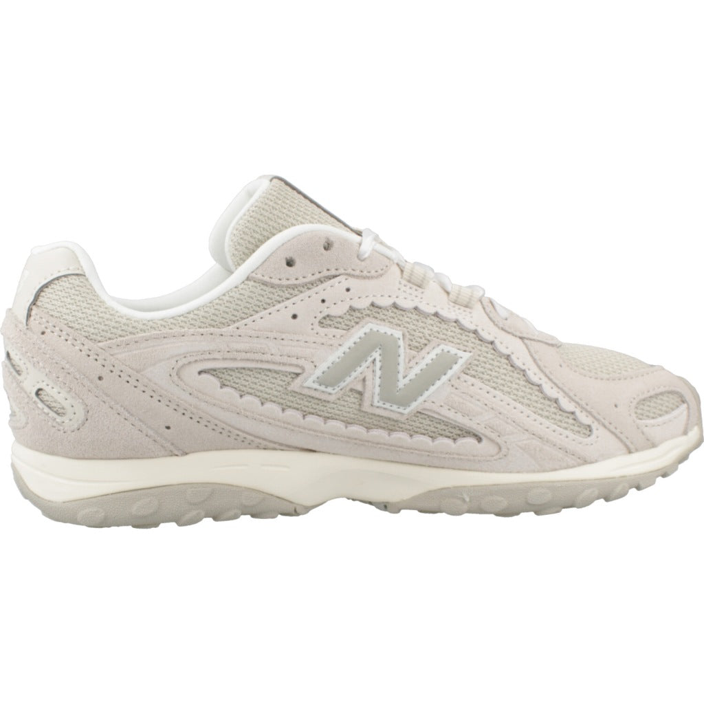 NEW BALANCE UL SZ  en color BEIS  (4)