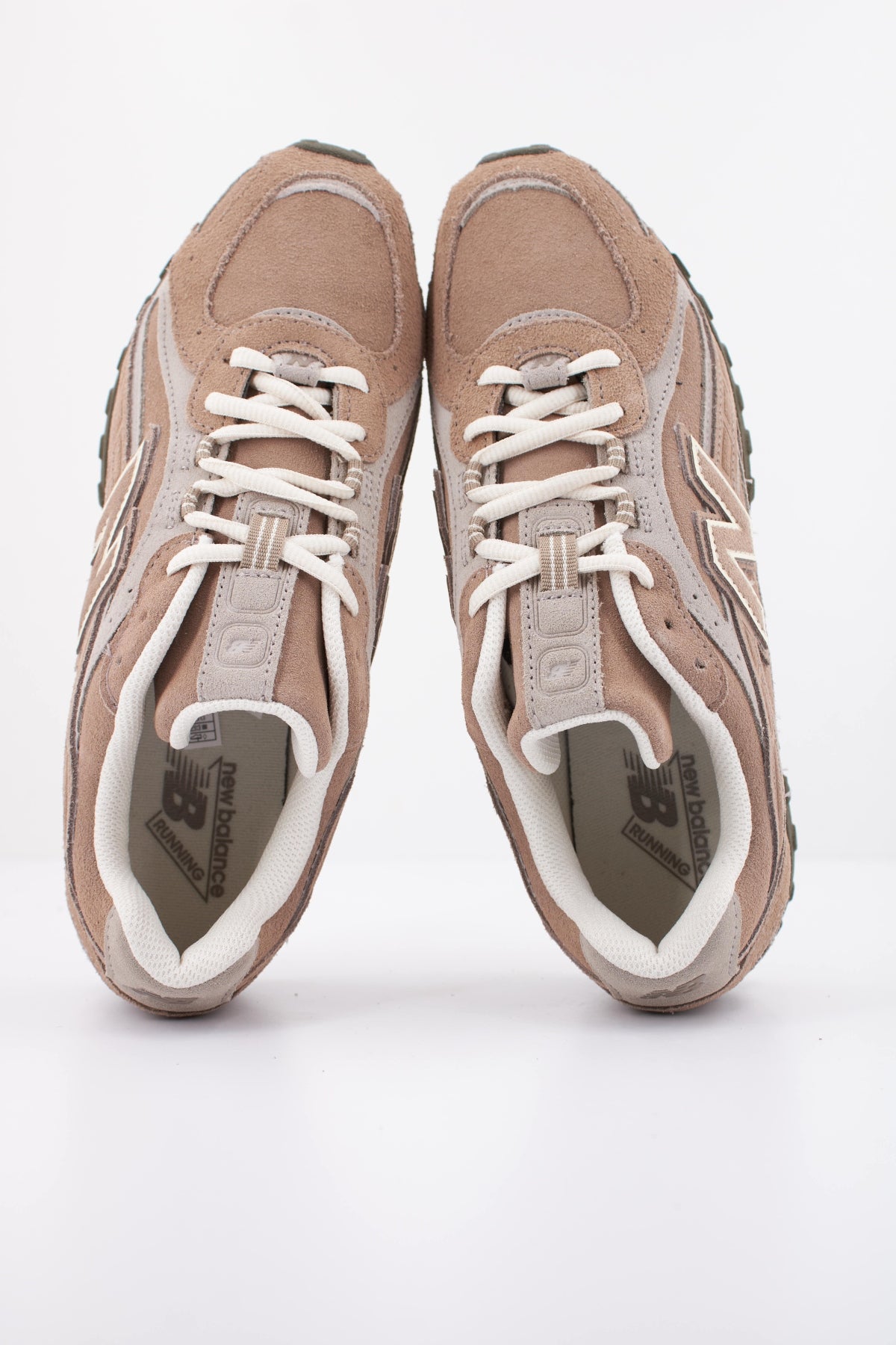 NEW BALANCE UL  en color MARRON  (3)