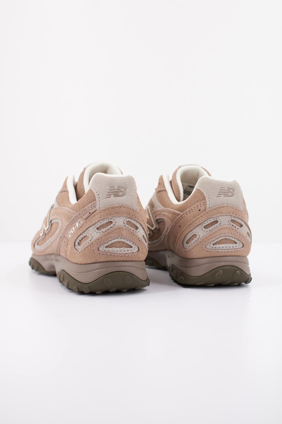 NEW BALANCE UL  en color MARRON  (4)