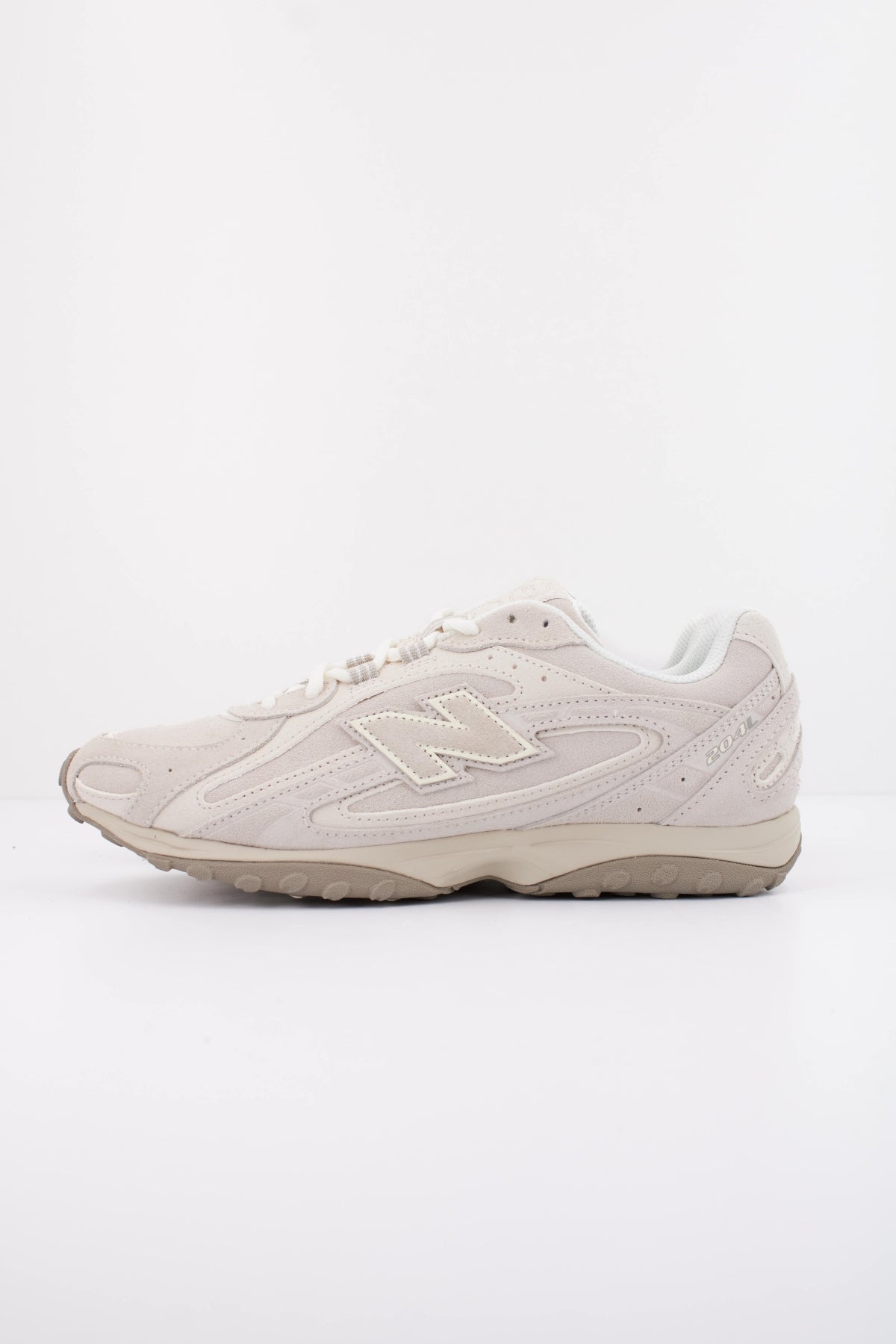 NEW BALANCE UL  en color BEIS  (1)