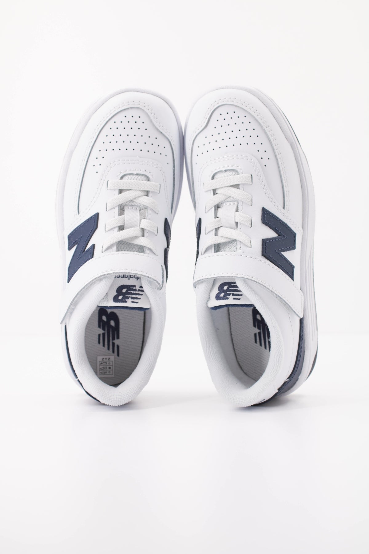 NEW BALANCE P RV DEPORTIVO en color BLANCO  (3)