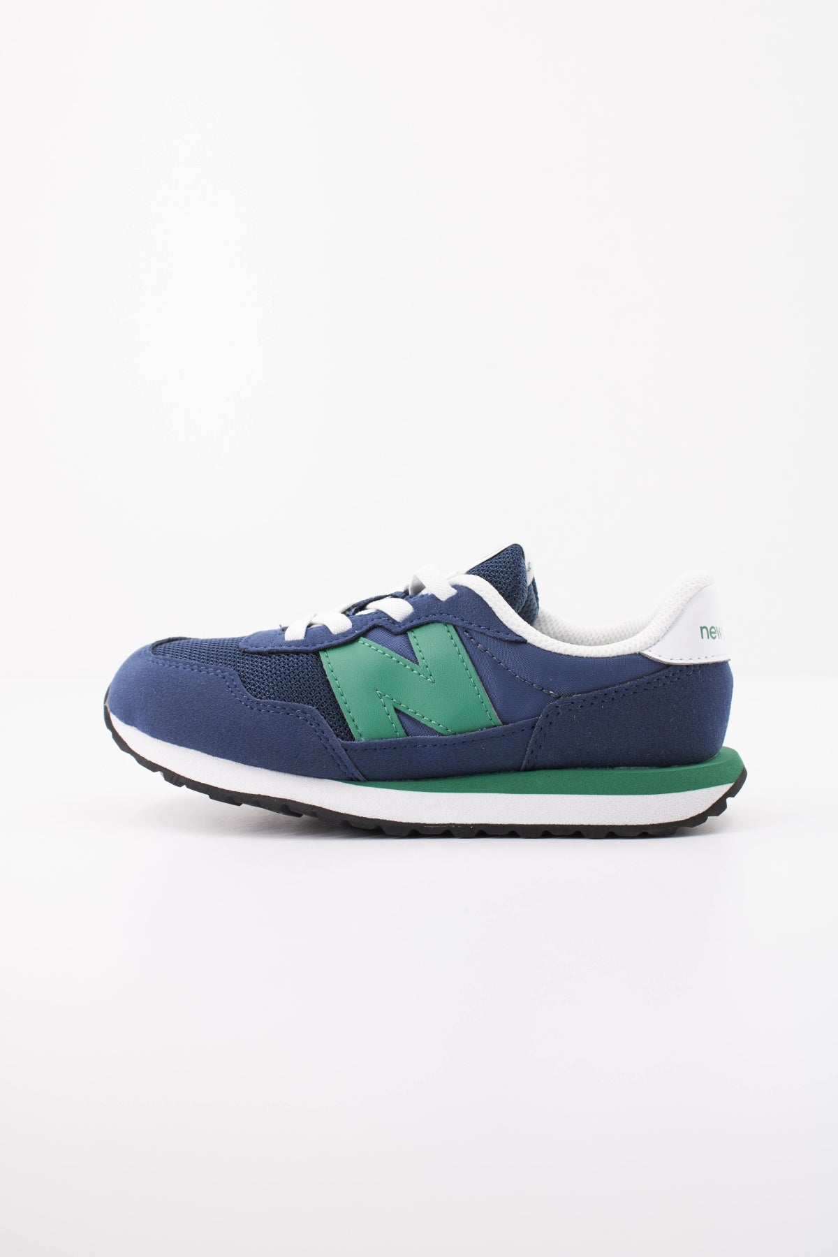 NEW BALANCE P JH DEPORTIVO en color AZUL  (1)