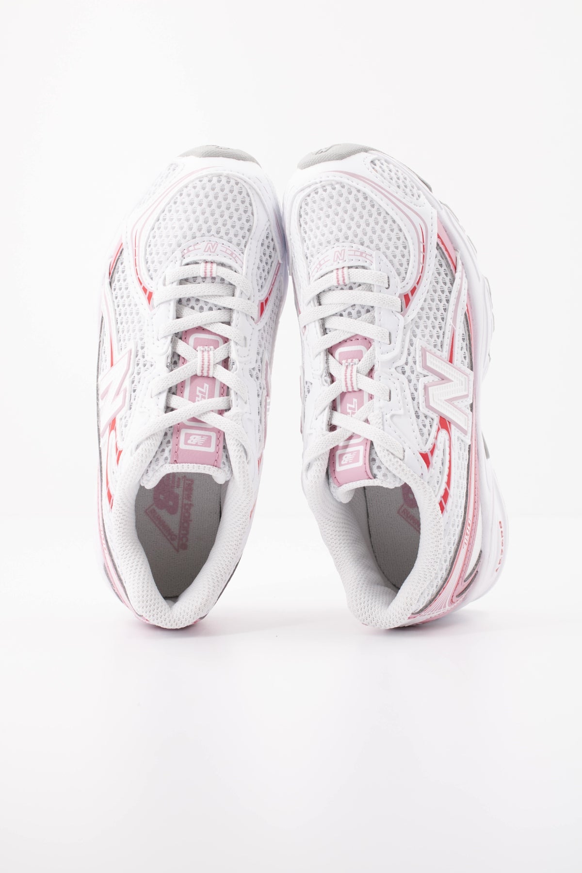 NEW BALANCE PZ EPT DEPORTIVO en color BLANCO  (3)