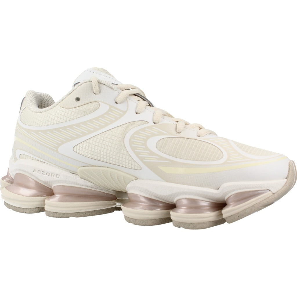 NEW BALANCE U en color BLANCO  (5)