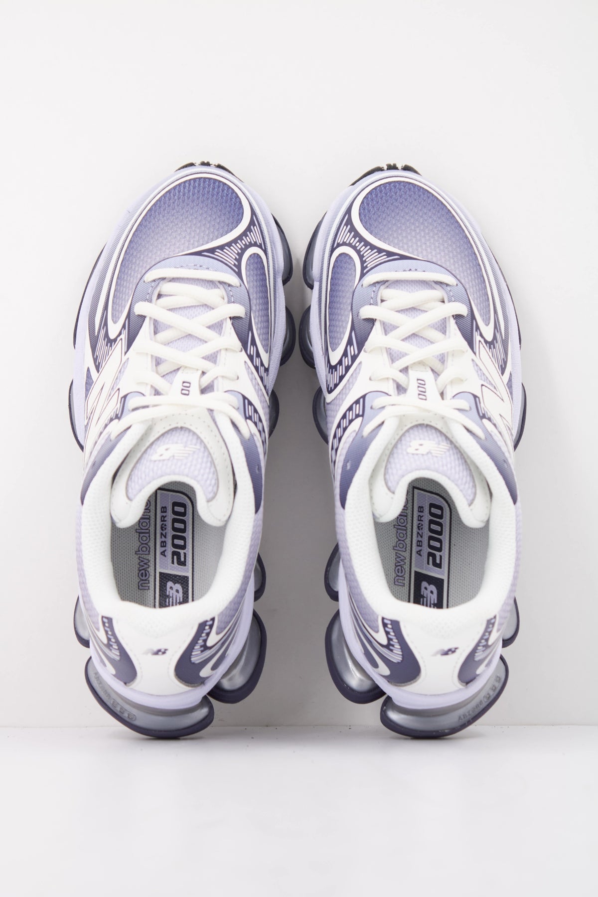 NEW BALANCE U en color VIOLETA  (3)
