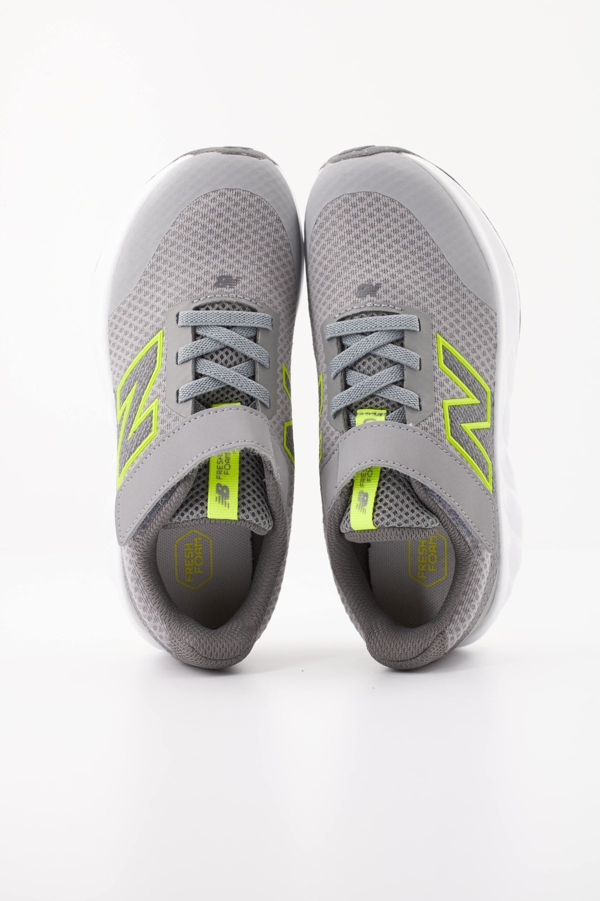 NEW BALANCE P WQ DEPORTIVO en color GRIS  (3)