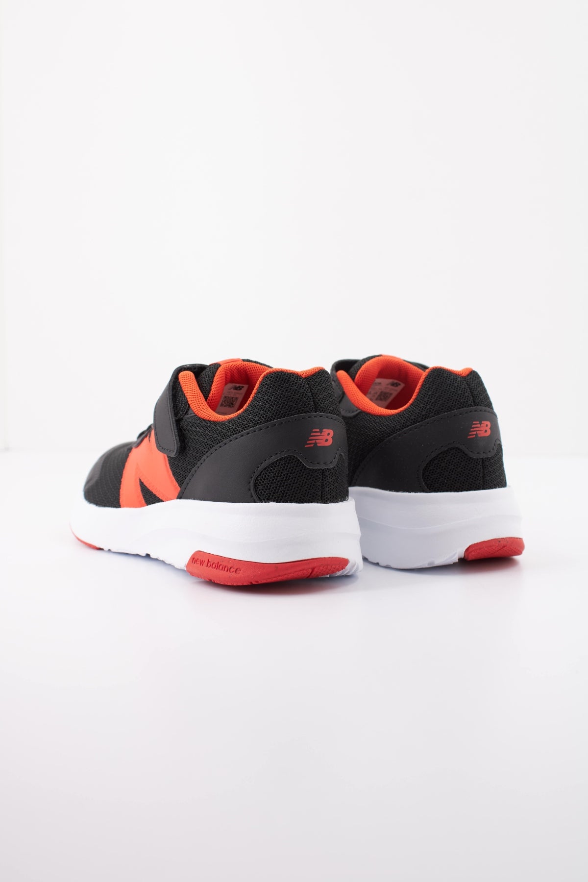 NEW BALANCE P AA DEPORTIVO en color NEGRO  (4)
