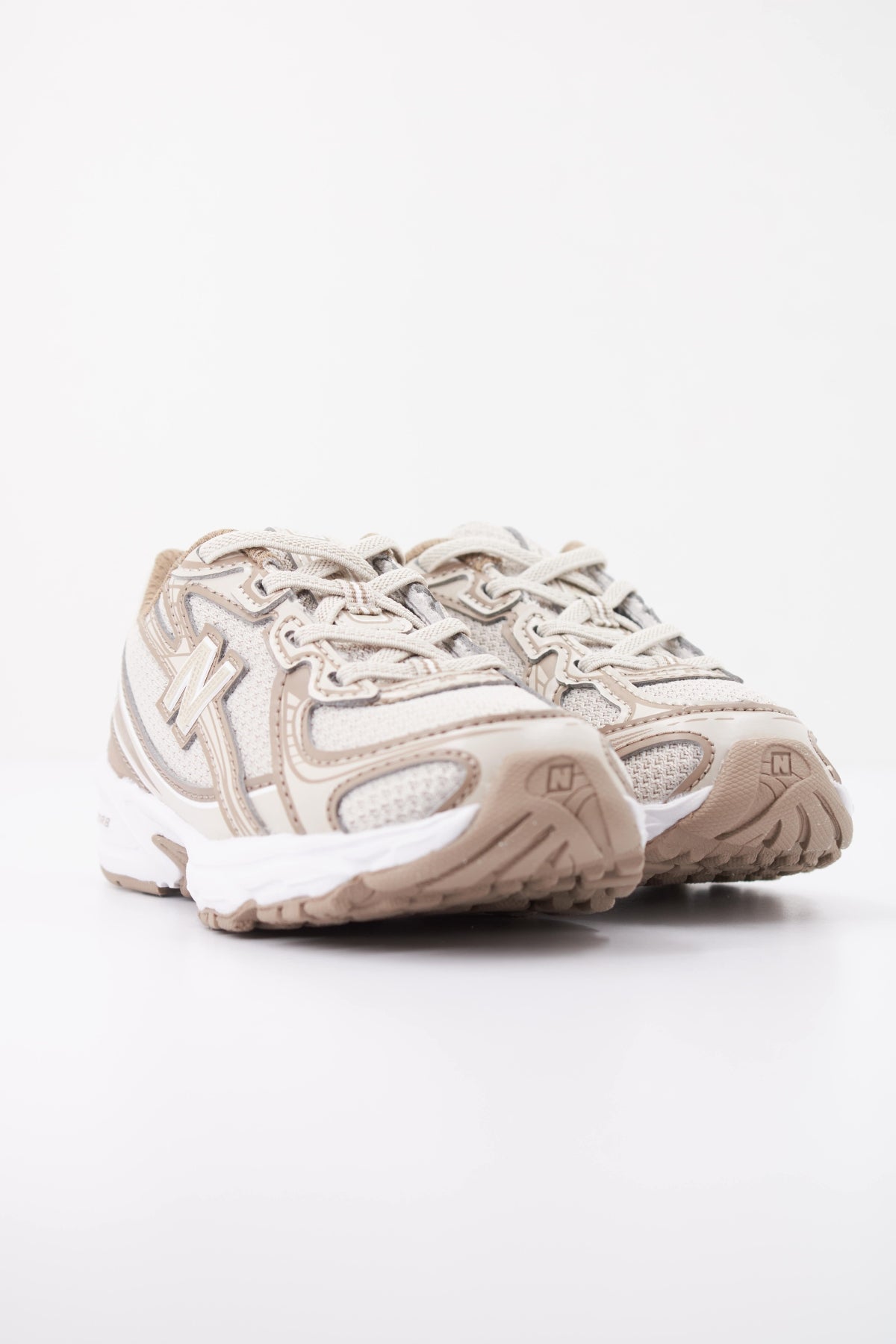 NEW BALANCE I MC en color MARRON  (2)