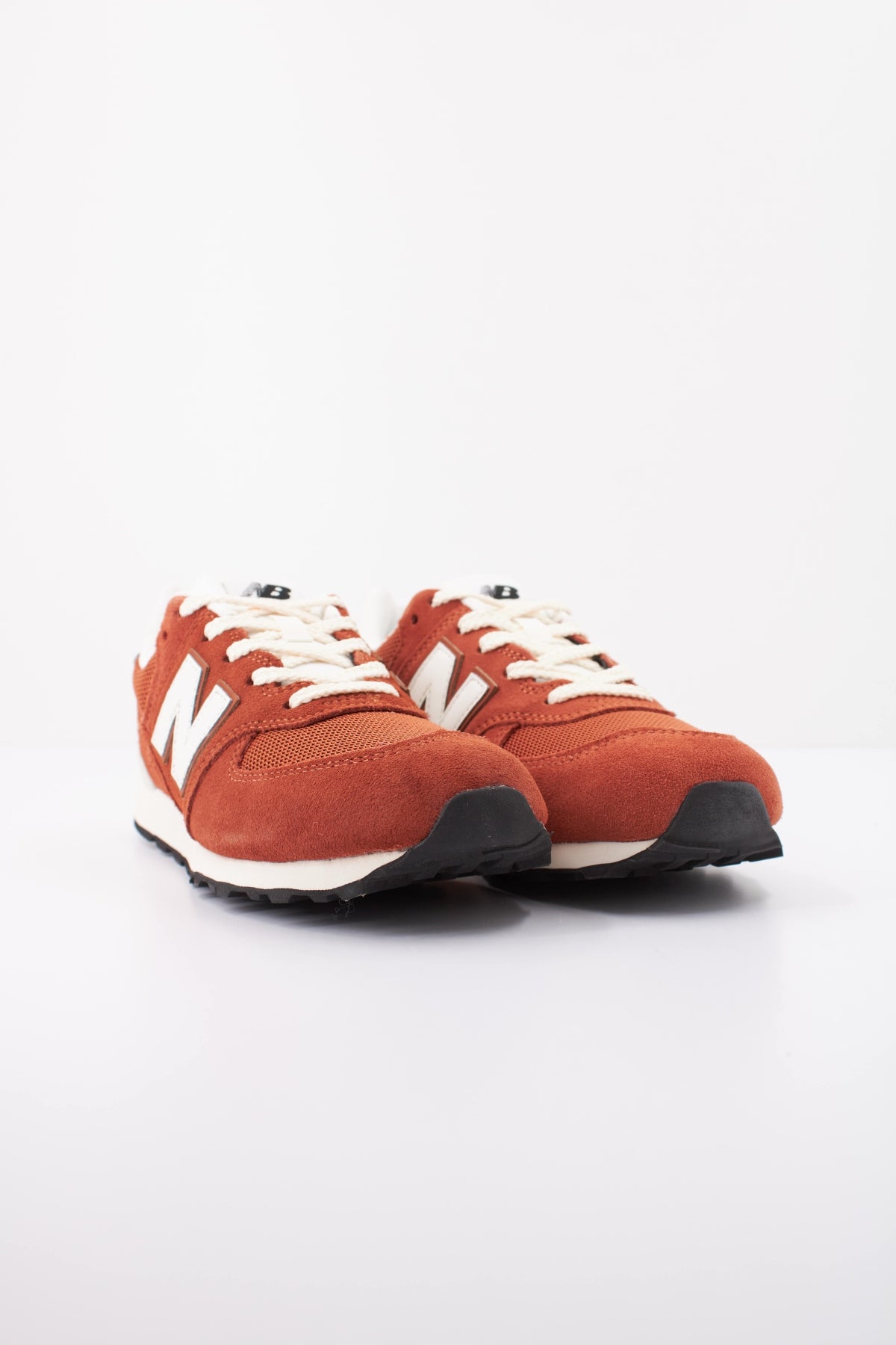 NEW BALANCE G XZ DEPORTIVO en color NARANJA  (2)