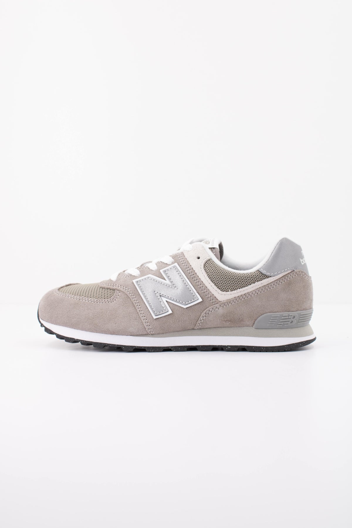 NEW BALANCE GC EVG DEPORTIVO en color GRIS  (1)