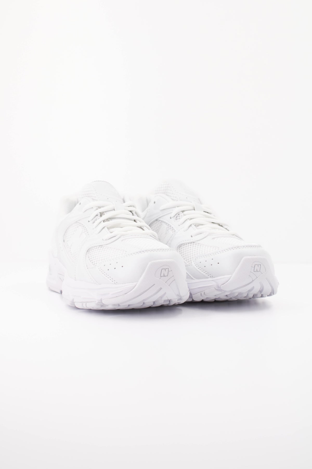 NEW BALANCE GR PA DEPORTIVO en color BLANCO  (2)