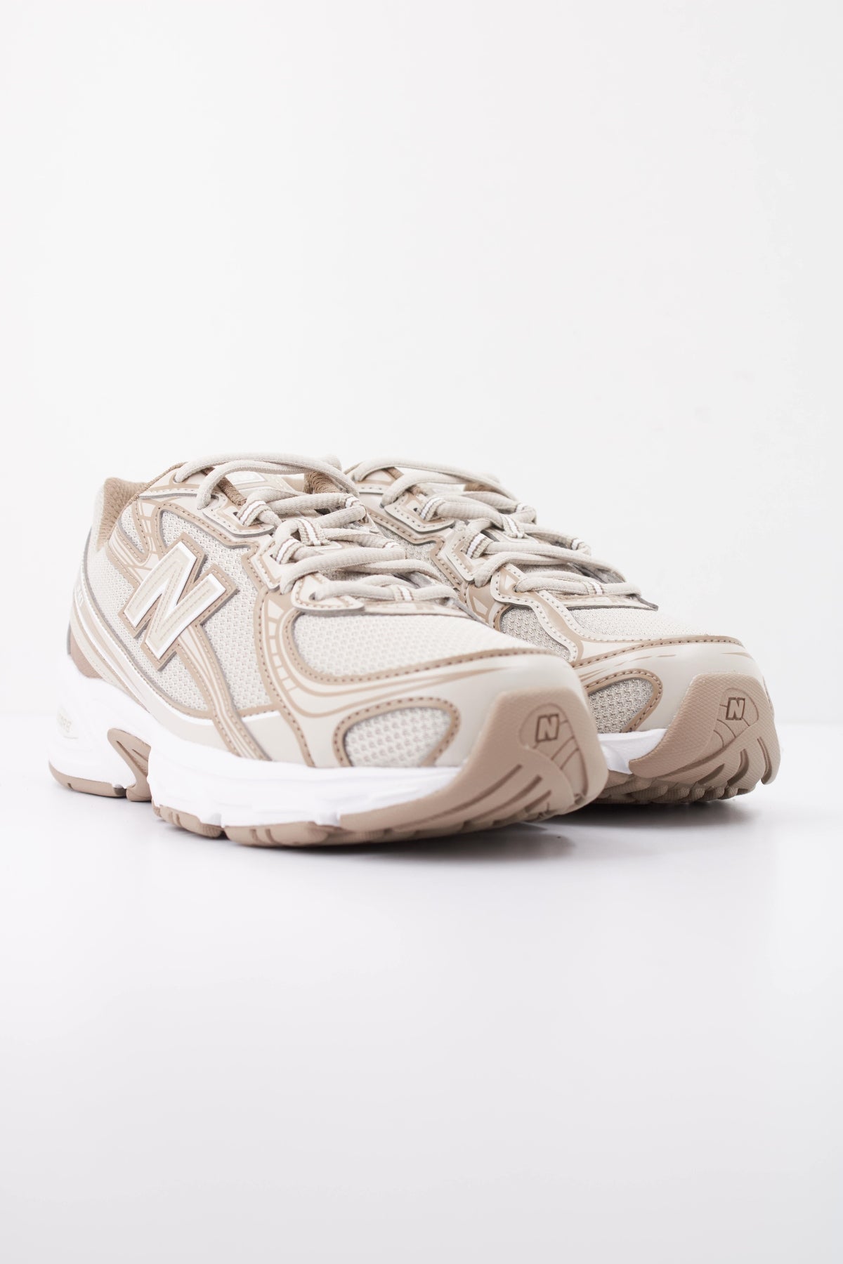 NEW BALANCE G en color BEIS  (2)