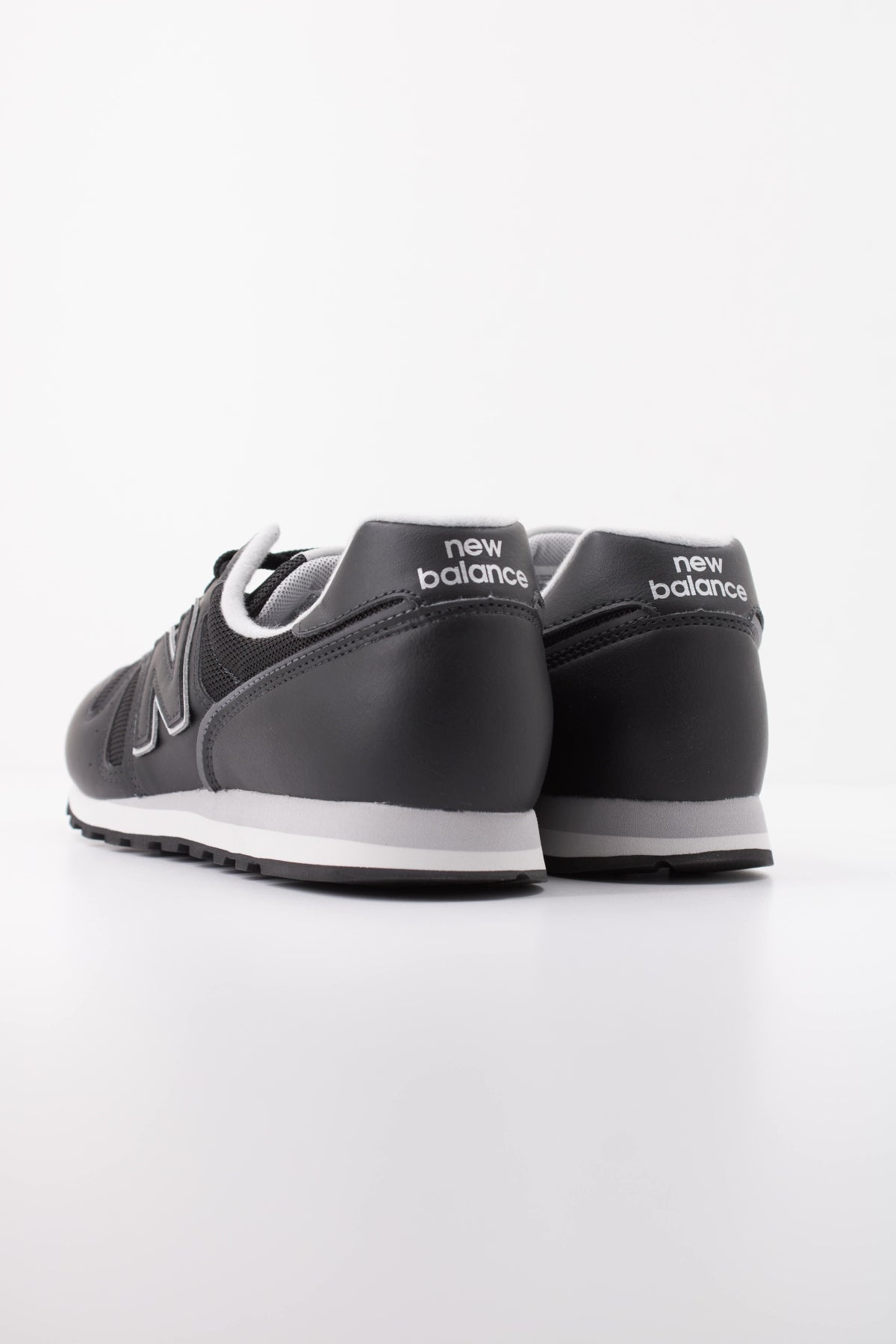 NEW BALANCE ML PK en color NEGRO  (4)