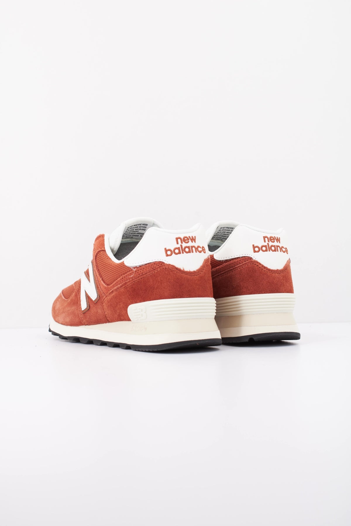 NEW BALANCE U UK DEPORTIVO en color MARRON  (4)