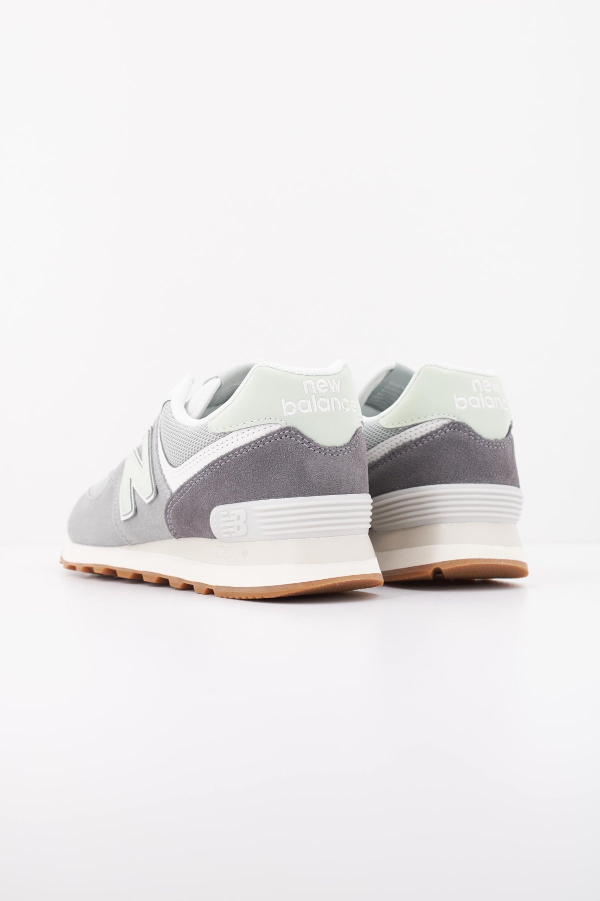 NEW BALANCE W VY DEPORTIVO en color GRIS  (4)