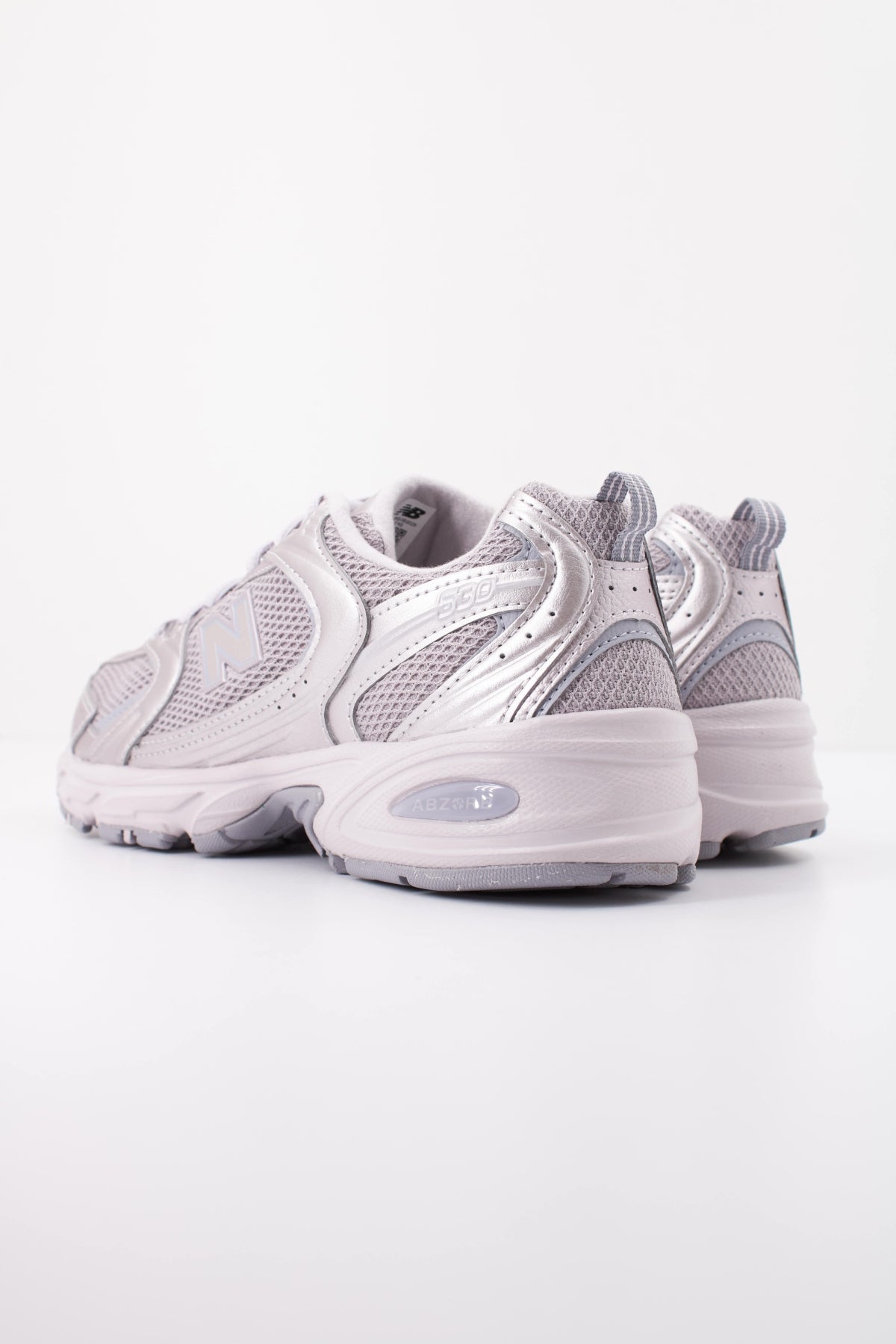 NEW BALANCE U ELG DEPORTIVO en color GRIS  (4)