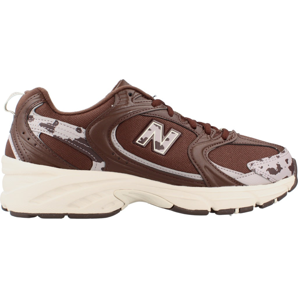 NEW BALANCE U MLA DEPORTIVO en color MARRON  (4)