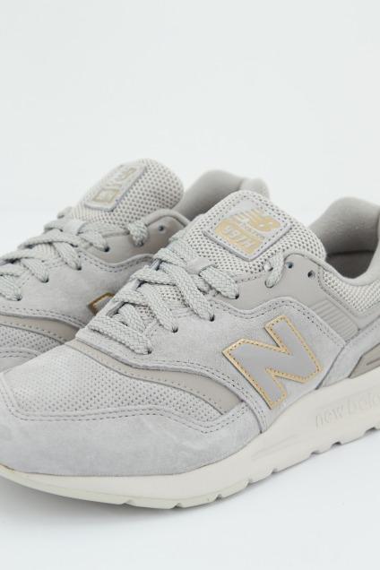 NEW BALANCE CW HCL en color GRIS  (2)