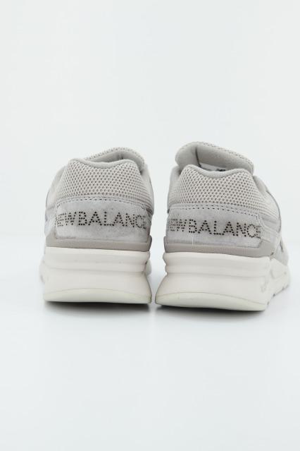 NEW BALANCE CW HCL en color GRIS  (4)