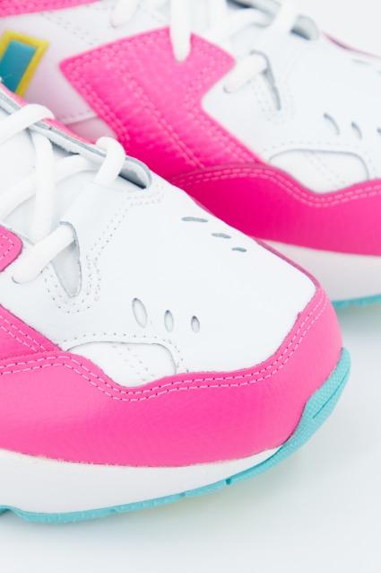 NEW BALANCE TR LIFESTYLE en color BLANCO  (2)